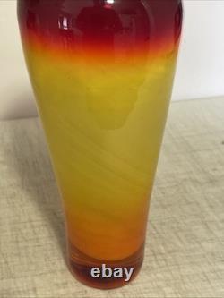 Blenko Glass Tequila Sunrise Tangerine Vase 10 1/8 Excellent Cindition