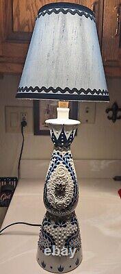 Clase Azul Reposado Tequila Bottle Custom Lamp table light liquor bar memorabili