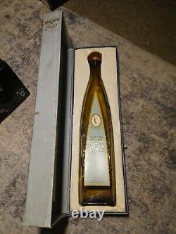 Don Julio 1942 Blue Label Tequila Anejo 750ml De Agave Empty Bottle w Coffin Box