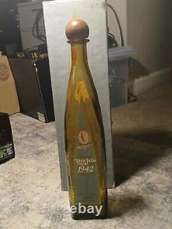 Don Julio 1942 Blue Label Tequila Anejo 750ml De Agave Empty Bottle w Coffin Box