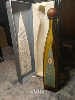 Don Julio 1942 Blue Label Tequila Anejo 750ml De Agave Empty Bottle w Coffin Box