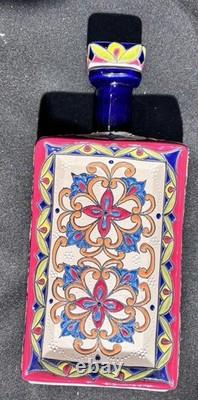 Dos Artes Reserva Special Tequila Ceramic Collectors Bottle empty Rare Find