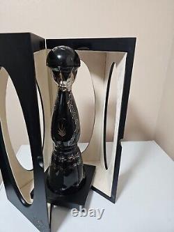 Empty Clase Azul Ultra Ultral Top Shelf Tequila Bottle Black 750 ML WITH Box