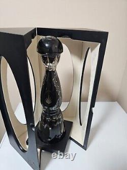 Empty Clase Azul Ultra Ultral Top Shelf Tequila Bottle Black 750 ML WITH Box