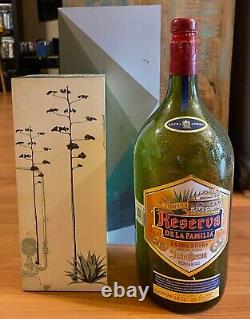 Jose Cuervo Reserva De La Familia Tequila Wooden Box Gonzalo Lebrija 2020 2.5l