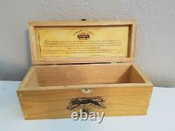 Jose Cuervo Tequila Reserva de La Familia BOX 750ml 1995 Joel Rendon! St Edition