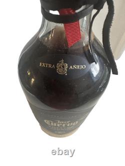 Jose Cuervo The Rolling Stones Tour Pick Reserva la Familia Tequila Extra Añejo