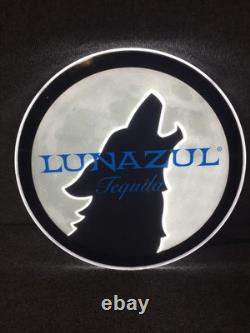 Lunazul Tequila 18 Roung LED Illuminated Lighted Howling Wolf Man Cave Bar Sign