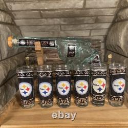 Pittsburgh Steelers Collectible Revolver Tequila Gun Bottle Stand 6 Shot Glasses