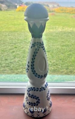 Rare CLASE AZUL Tequila Ceramic Liquor Bottle Hand Painted Silver Top 15 750ml