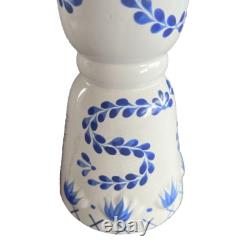 Rare CLASE AZUL Tequila Ceramic Liquor Bottle Hand Painted Silver Top 15 750ml