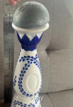 Rare CLASE AZUL Tequila Ceramic Liquor Bottle Hand Painted Silver Top 15 750ml