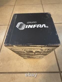 Reserva De La Familia José Cuervo Tequila Box Grupo Infra 100 Años No Bottle