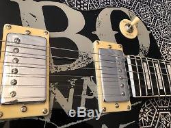 Sammy Hagar promotional Cabo Wabo Tequila bar guitar Shaped sign Great Shape