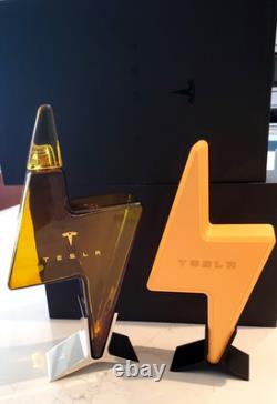 TESLA TEQUILA LIMITED EDITION EMPTY DECANTER (x2) ELON RARE COLLECTIBLE + BONUS