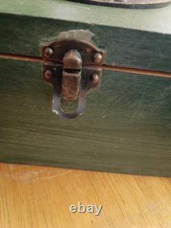 Tequila Añejo Don Julio 1942 100% De Agave Coffin Wood Box