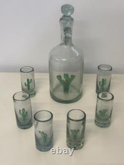 Tequila Decanter and Six Shot Glasses Cactus Inside Hand Blown. VS-3