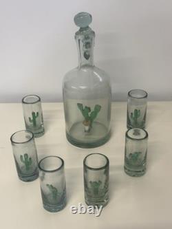 Tequila Decanter and Six Shot Glasses Cactus Inside Hand Blown. VS-3