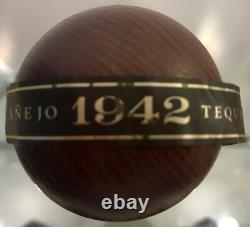 Tequila Don Julio 1942 Añejo Magnum 1.75 L Empty Bottle Luminous Not Working