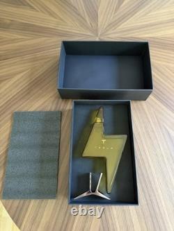 Tesla Tequila Decanter Lightning Bolt Tequila Bottle With Stainless Steel Stand