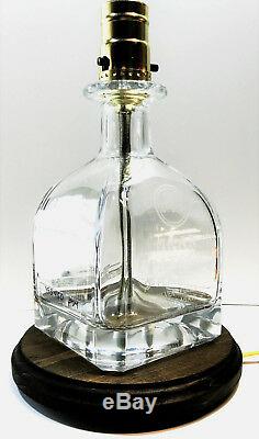Very Rare GRAN PATRON TEQUILA Liquor Bottle TABLE LAMP Light with Wood Base