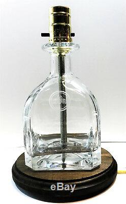 Very Rare GRAN PATRON TEQUILA Liquor Bottle TABLE LAMP Light with Wood Base