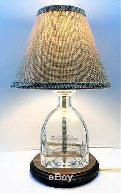 Very Rare GRAN PATRON TEQUILA Liquor Bottle TABLE LAMP Light with Wood Base