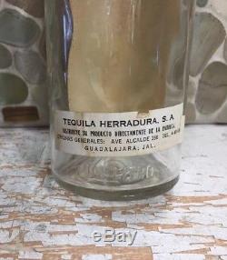 Vintage Pre 1970 Herradura Mezcal Supremo Tequila Liquor Bottle Horseshoe1000 ml