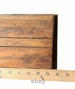 Vintage Reserva Especial Tequila Gun Bottle Shot Glasses Wood Treasure Chest Set