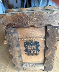 Vintage rustic wooden JOSE CUERVO Tequila box/rope handles